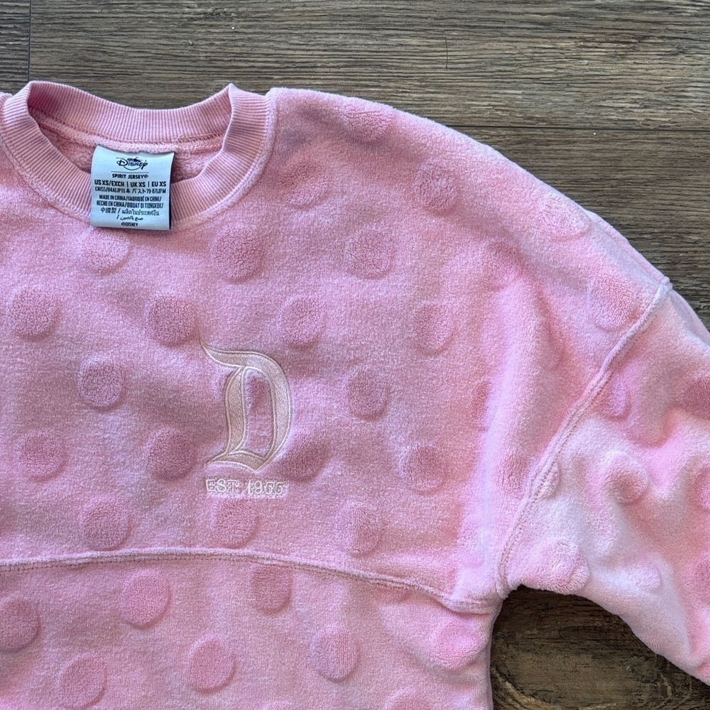 Disneyland Spirit Jersey Pink Polka Dot Crew Neck Fleece US XS - Picture 3 of 10